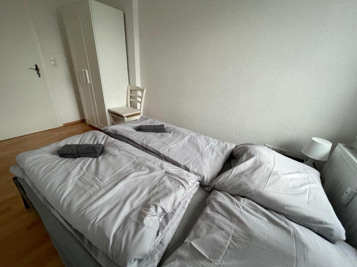 Privatunterkunft Schoenes Einfaches Zimmer Zentral In *